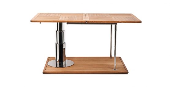 Leg support leaf for extended table